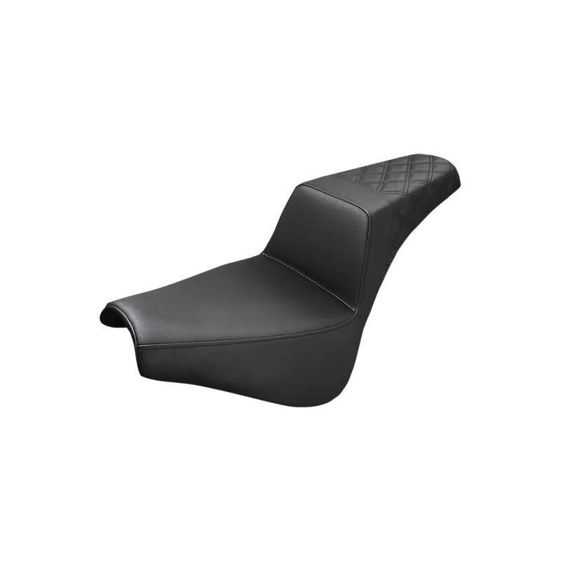 Expressversand Saddlemen Sitzbank Step Up Rear Lat f. Harley Softail 18-25