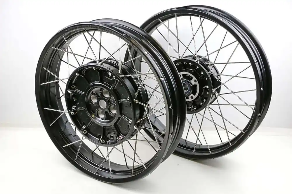 Speichenradsatz für BMW Monolever Modelle Letzte Chance